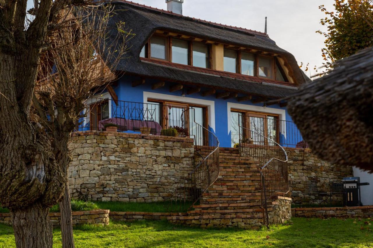 Casele Cu Stuf B&B Haus Ulrike Sălicea Exterior foto